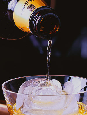炭酸水注ぐ